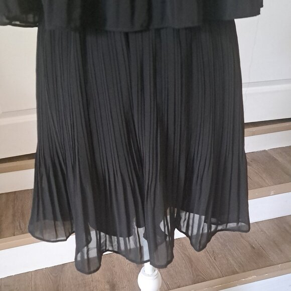 EXLURA Romper Spaghetti Strap Pleated Short Jumpsuit Outfit Large NWT - Picture 3 of 11